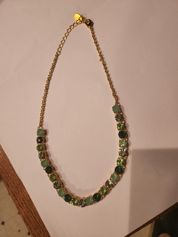 Leprechaun - Green Beads Gold Short Necklace