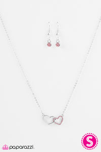 Love Alert - Pink Heart Short Necklace