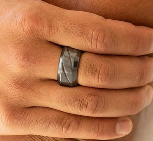 Sideswiped - Black/Gunmetal Slanted Rows Wide Band Ring